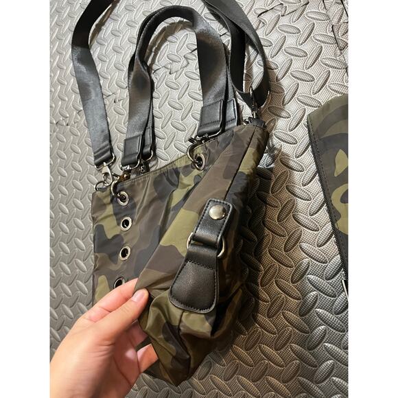 SR Squared Sondra Roberts Camouflage Mini Reversible Tote with Inside Pouch - Picture 3 of 9